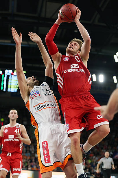 年正式登上 年正式登上